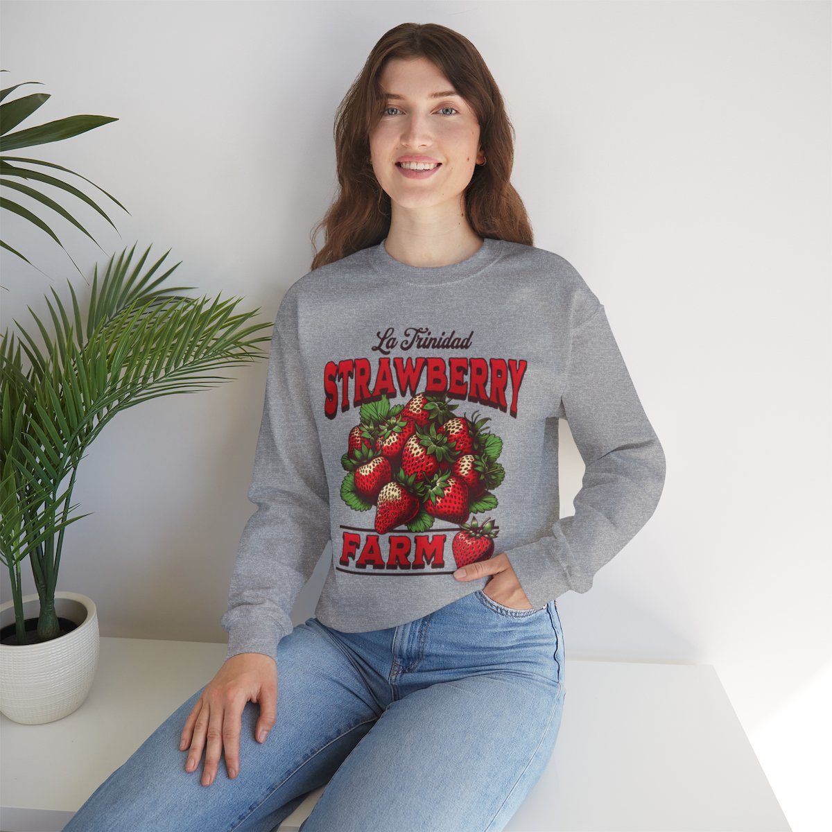 STRAWBERRY FARM - Pasalubong Center (Sweatshirt)