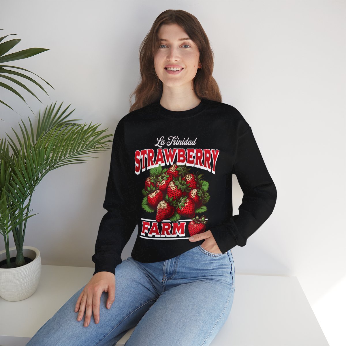 STRAWBERRY FARM - Pasalubong Center (Sweatshirt)