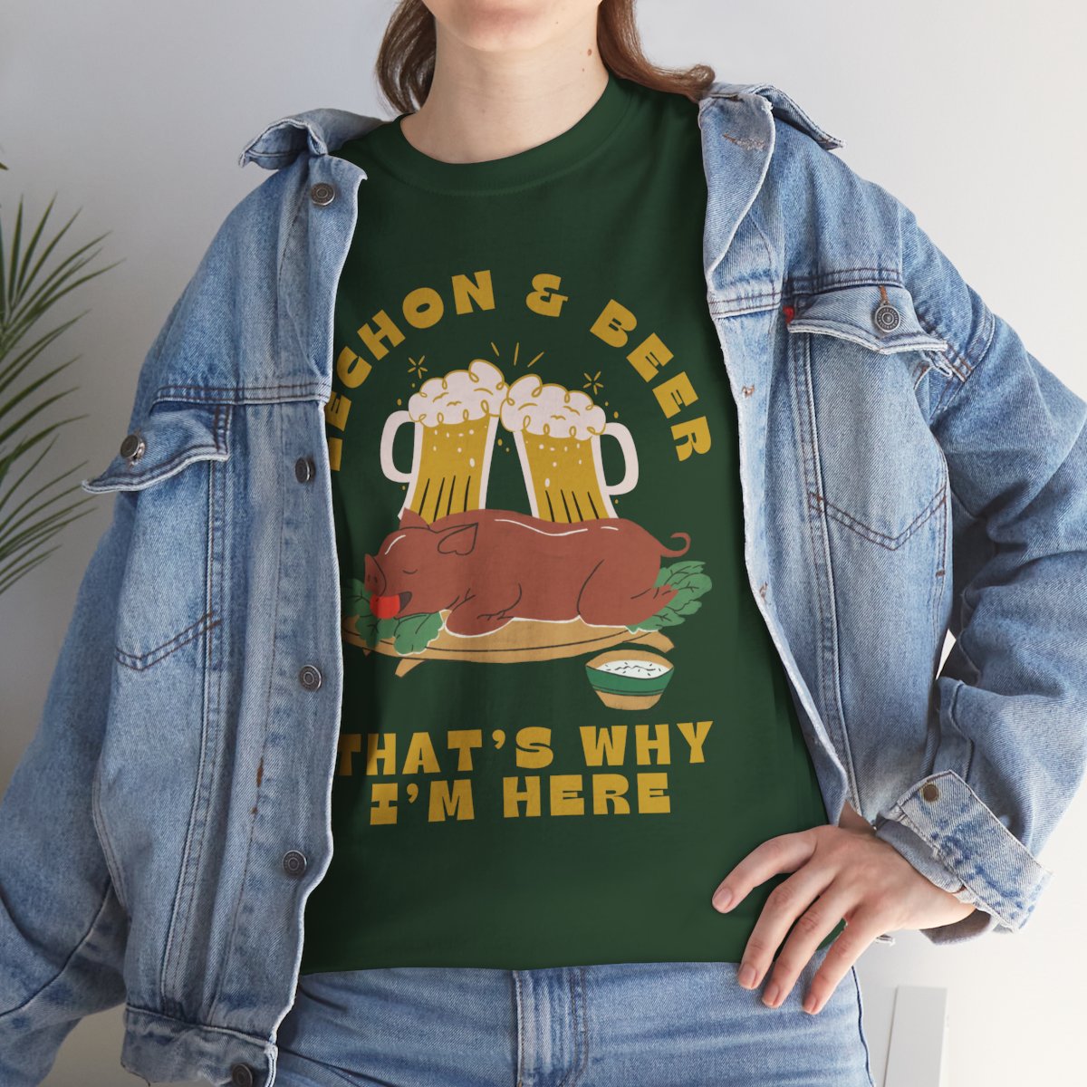 LECHON & BEER - Filipino Food (Basic Tee)